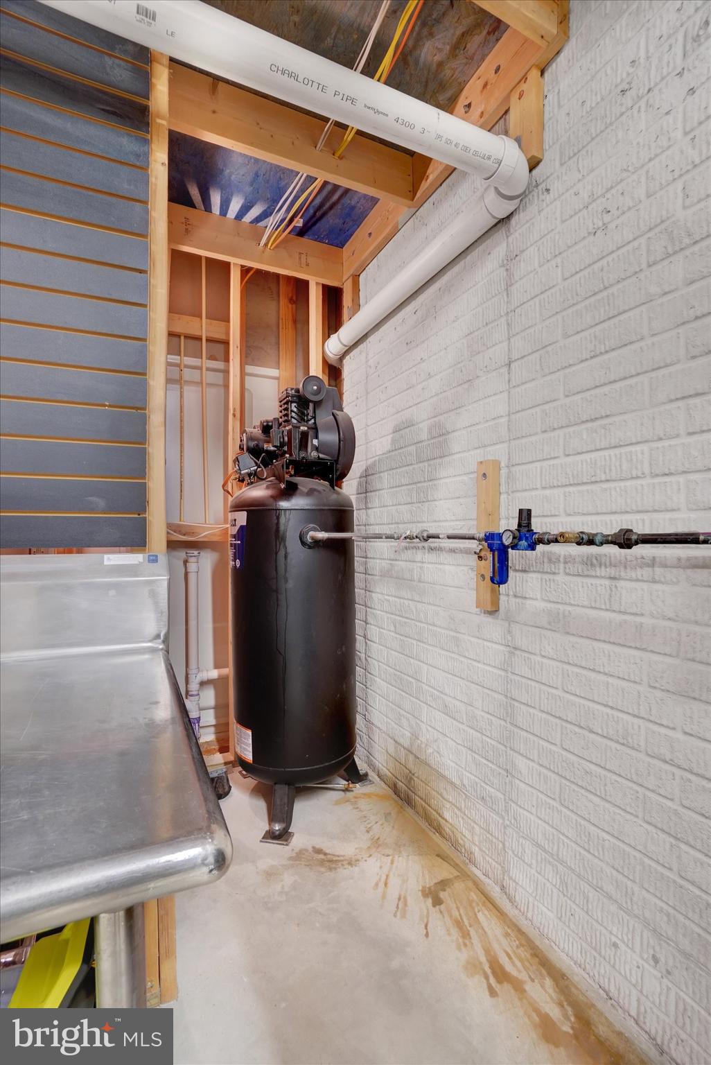 VERNON WOODS - Residential