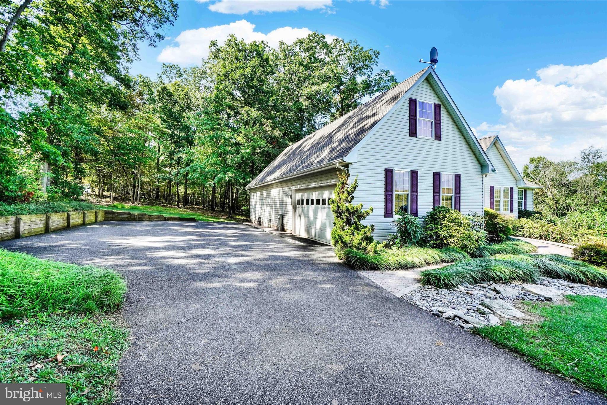 VERNON WOODS - Residential