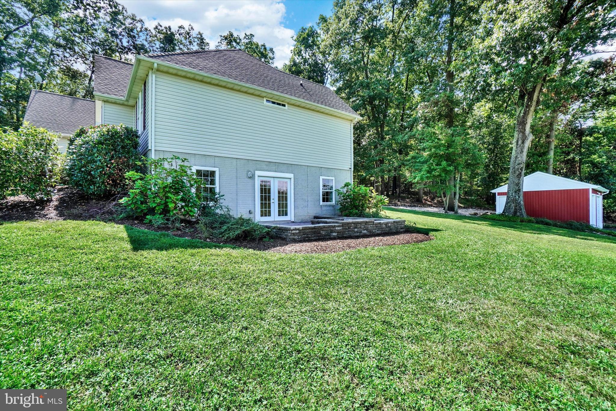 VERNON WOODS - Residential