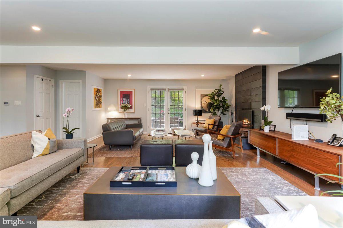 GREENE COUNTRIE VI - Residential