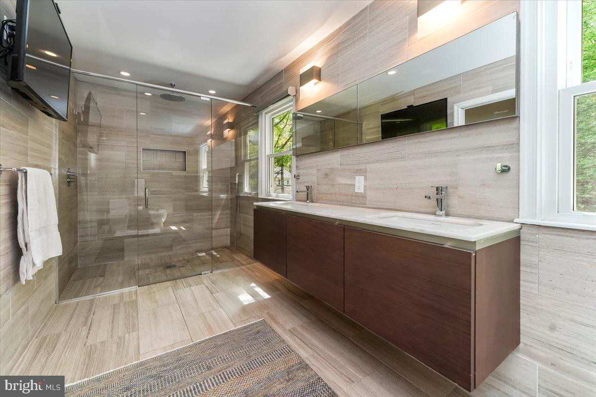 GREENE COUNTRIE VI - Residential