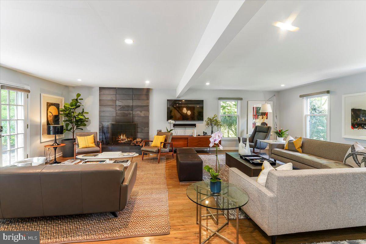 GREENE COUNTRIE VI - Residential