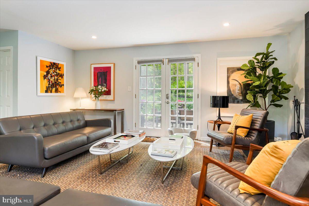 GREENE COUNTRIE VI - Residential