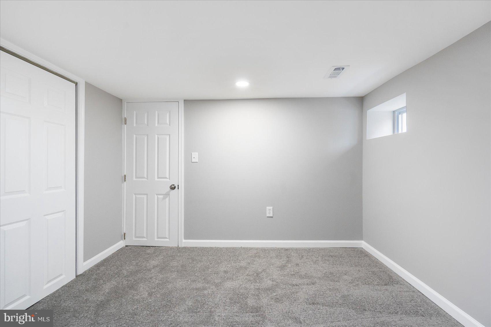 WINDSOR HILLS - Residential