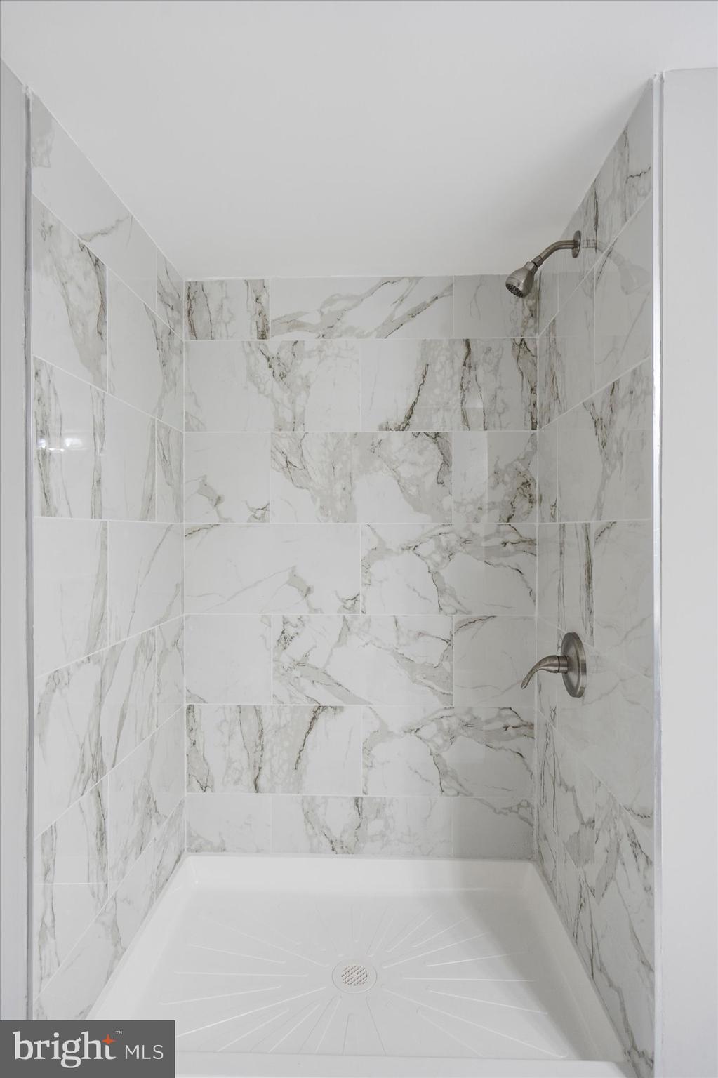 WINDSOR HILLS - Residential