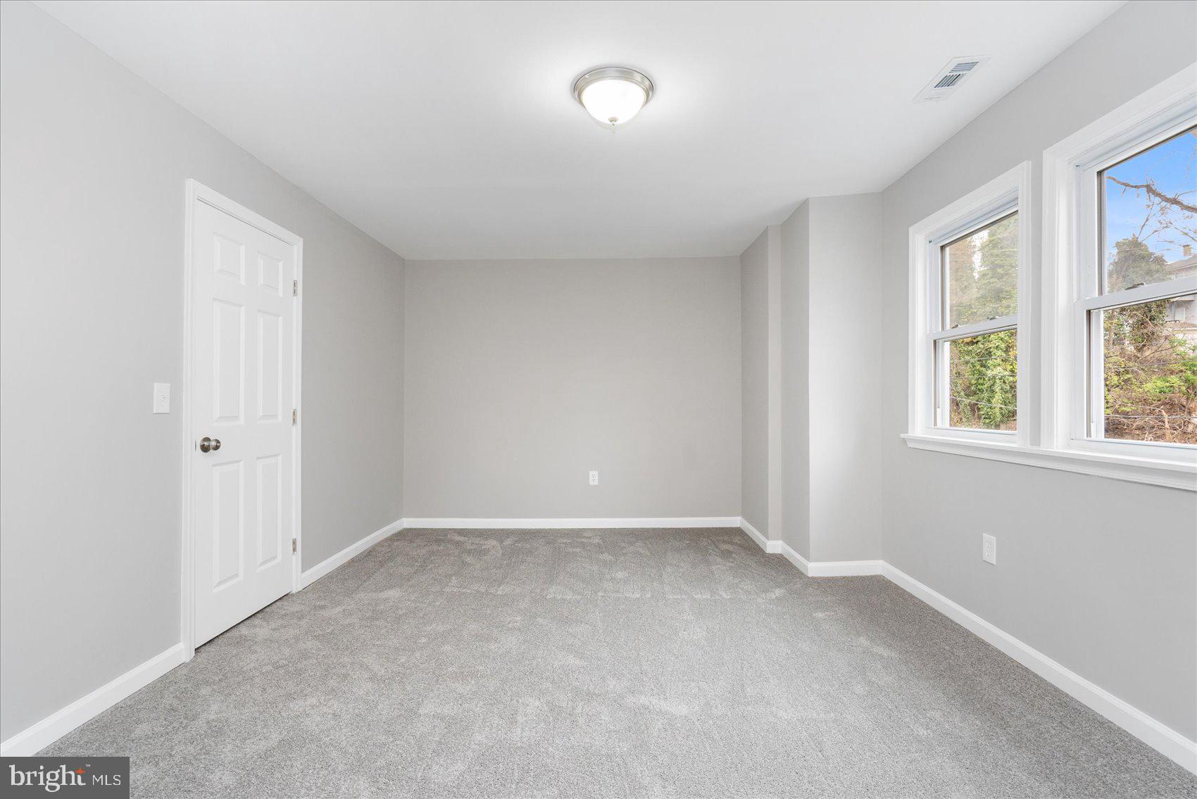 WINDSOR HILLS - Residential