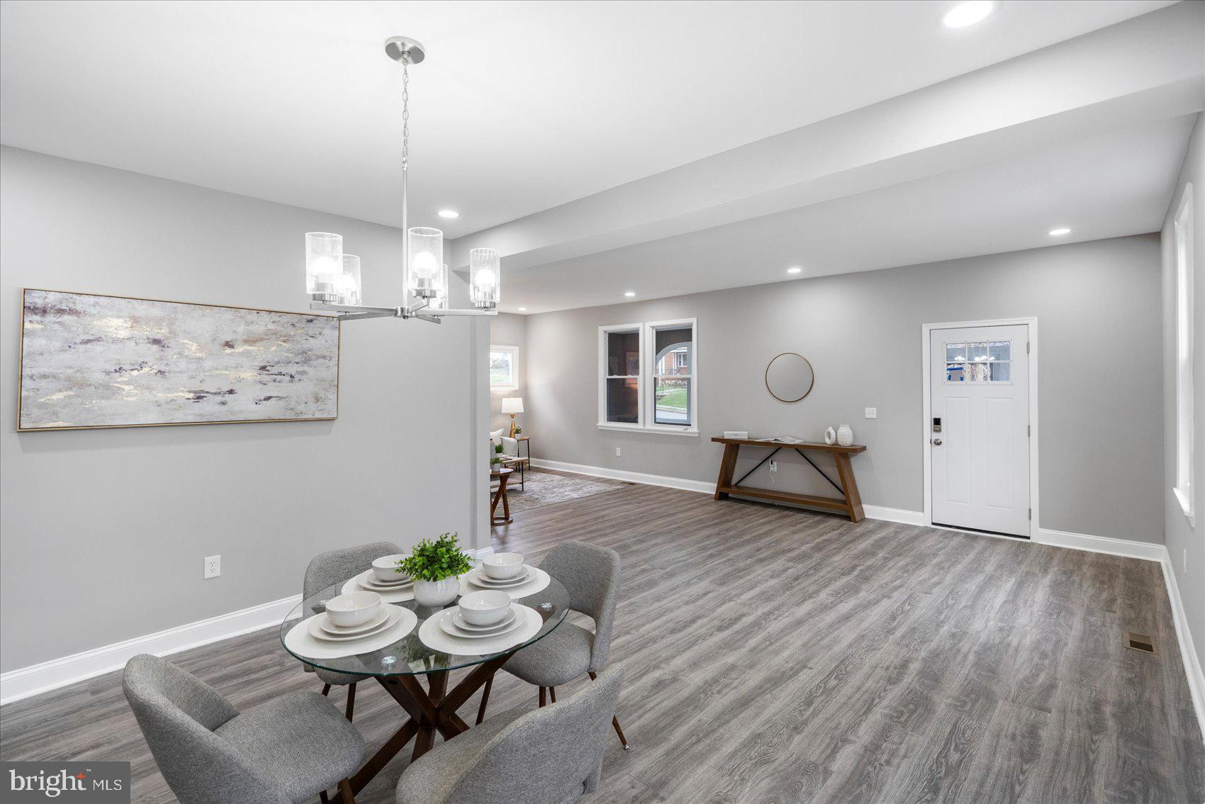 WINDSOR HILLS - Residential