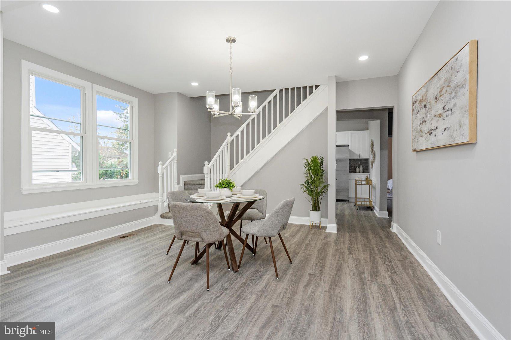 WINDSOR HILLS - Residential