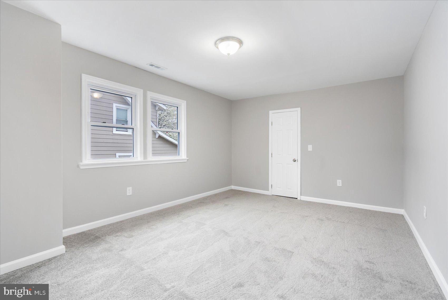 WINDSOR HILLS - Residential