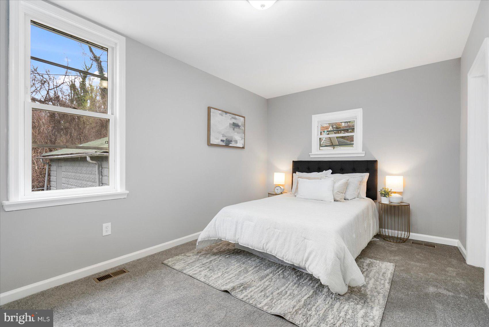 WINDSOR HILLS - Residential