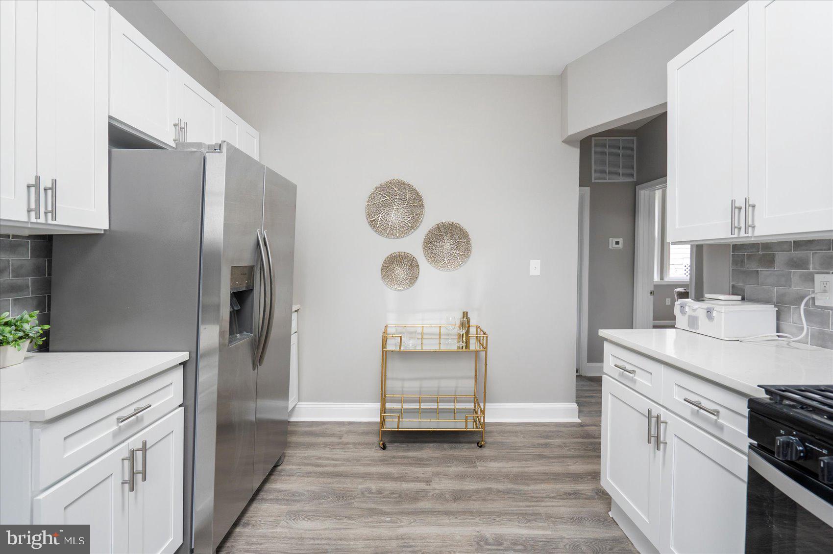 WINDSOR HILLS - Residential