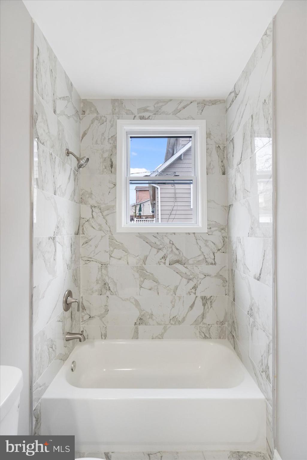 WINDSOR HILLS - Residential