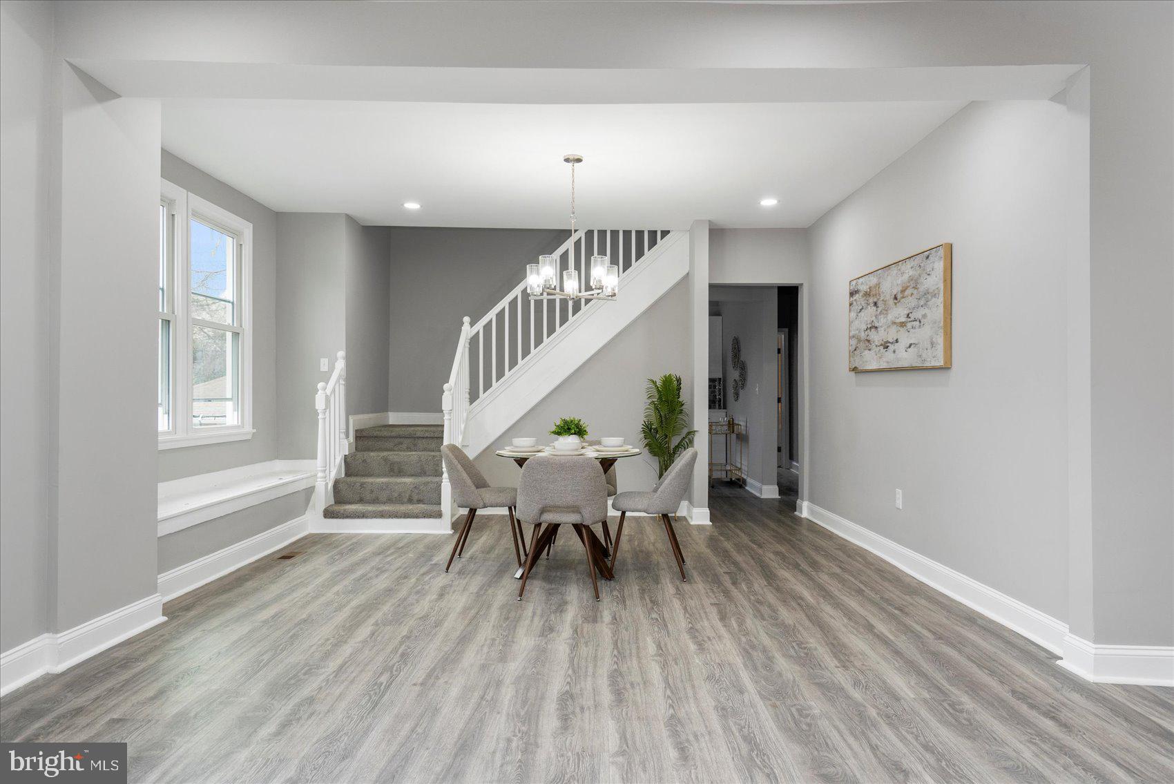 WINDSOR HILLS - Residential