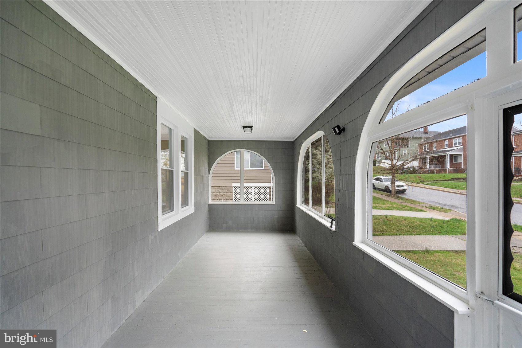 WINDSOR HILLS - Residential