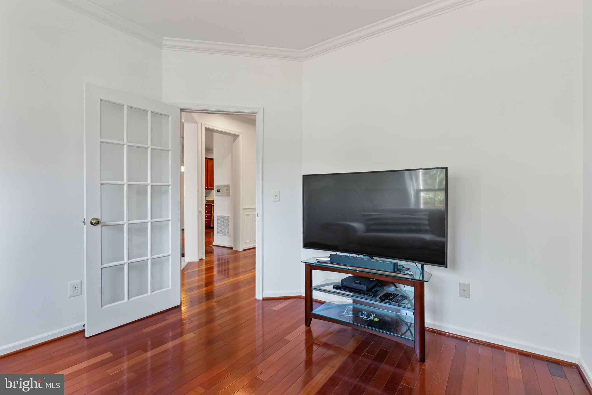 LORTON OVERLOOK - Residential Lease