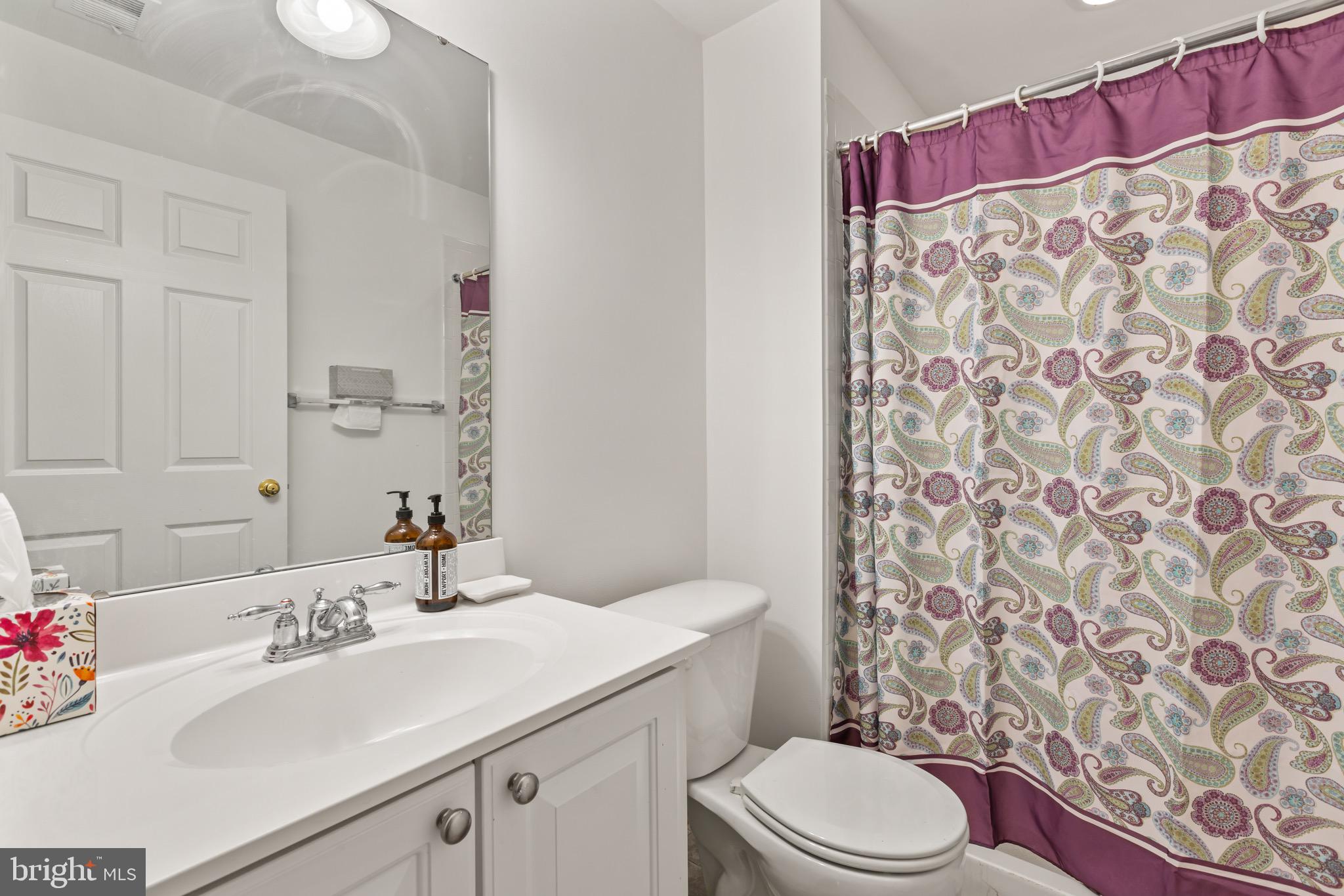 LORTON OVERLOOK - Residential Lease