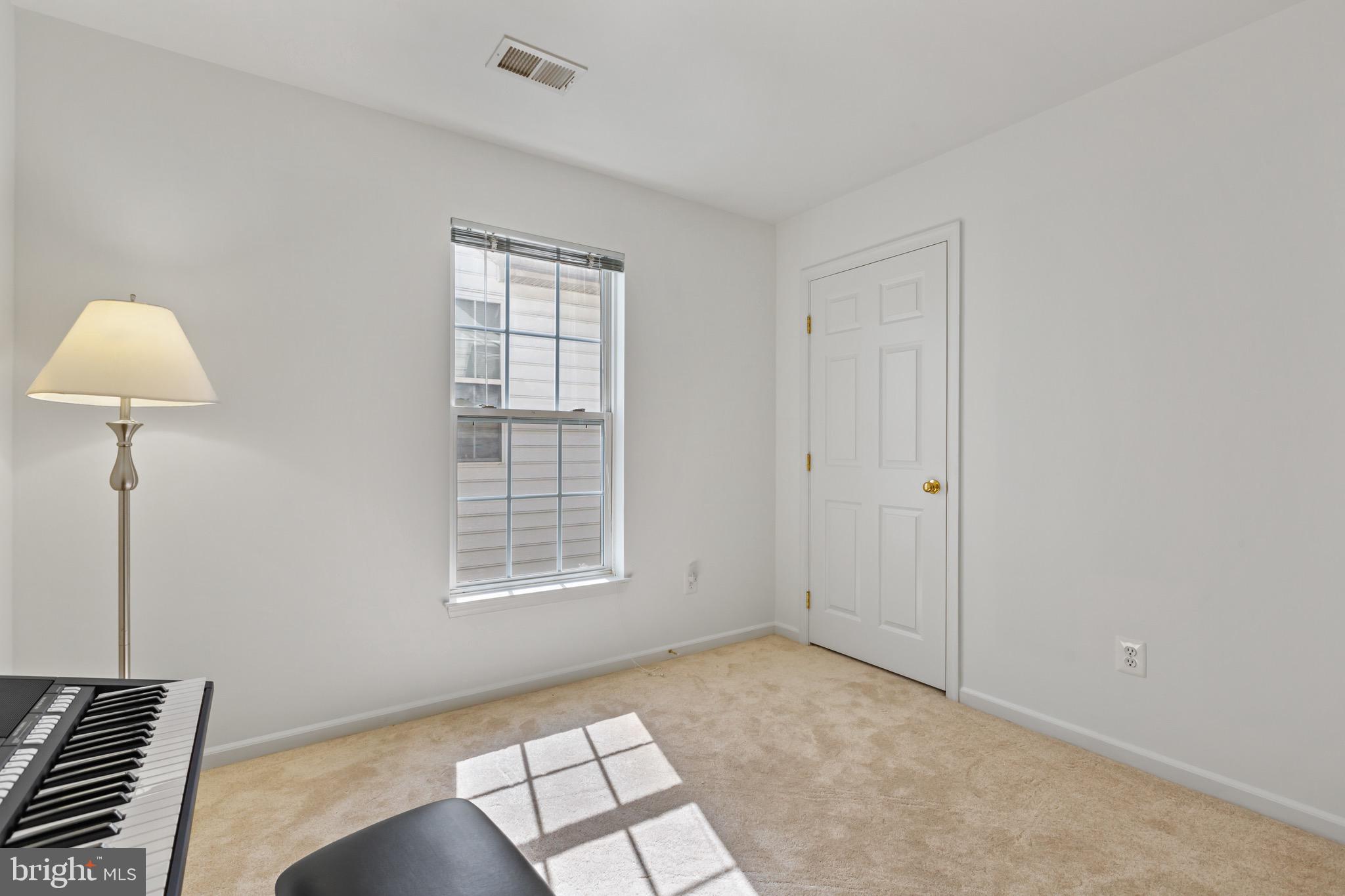 LORTON OVERLOOK - Residential Lease