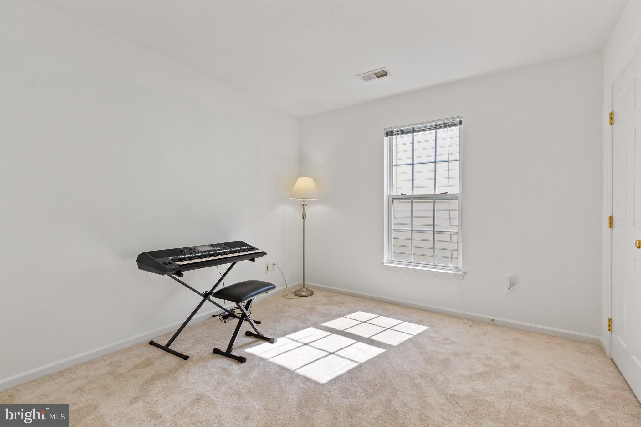 LORTON OVERLOOK - Residential Lease