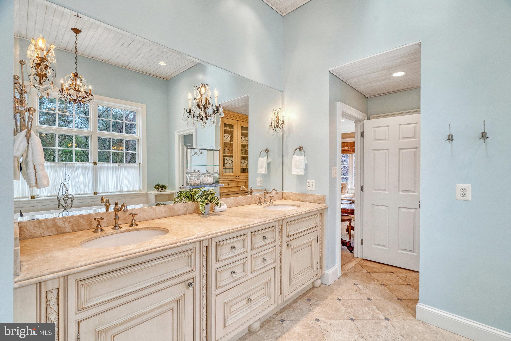 LAKE WINDERMERE - Residential