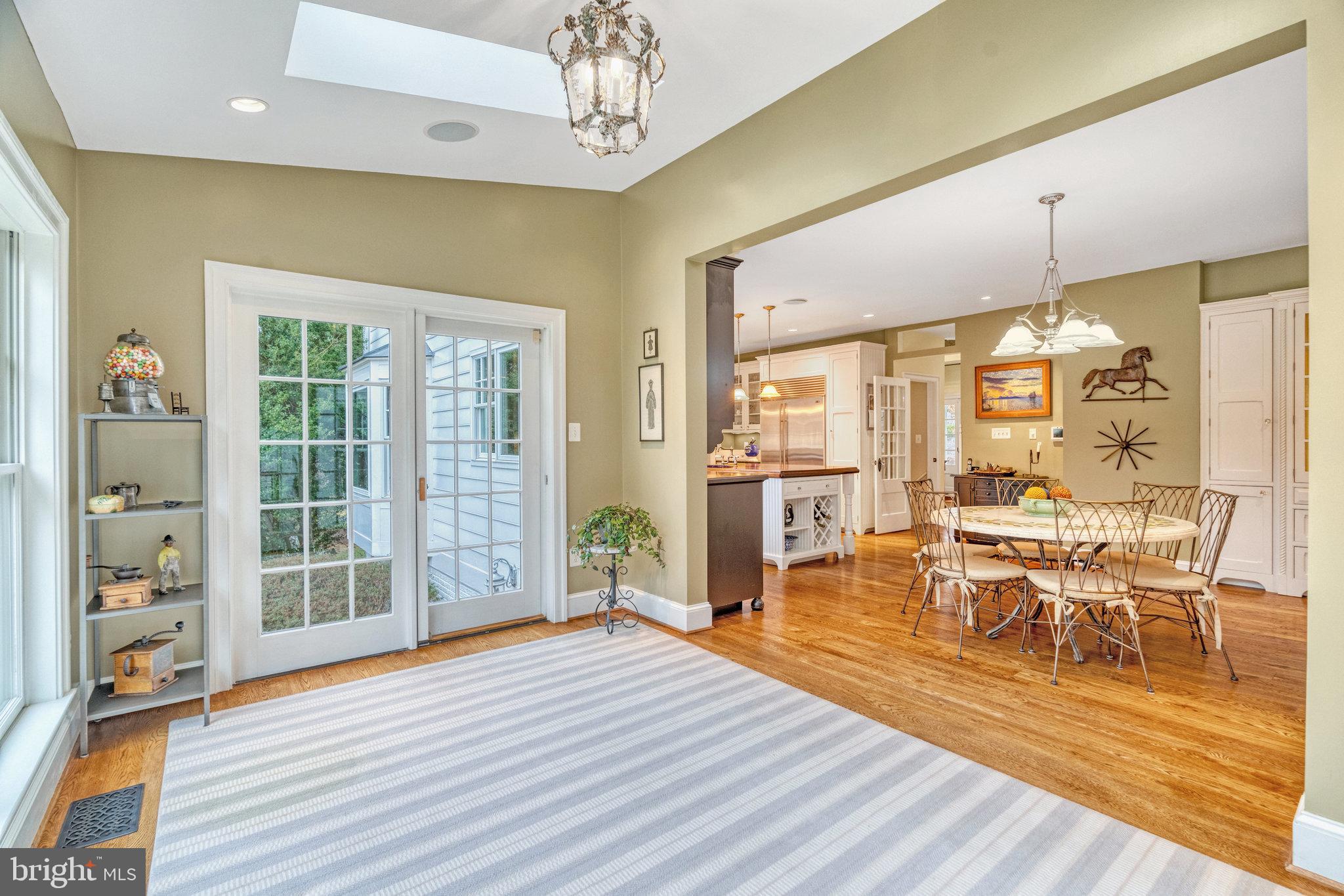 LAKE WINDERMERE - Residential