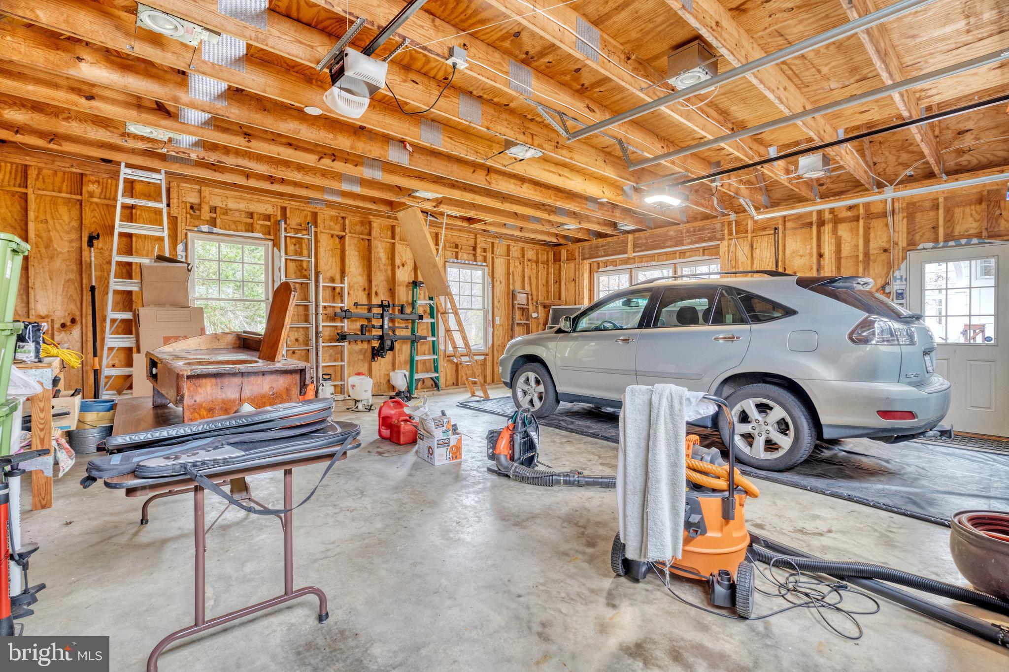 LAKE WINDERMERE - Residential