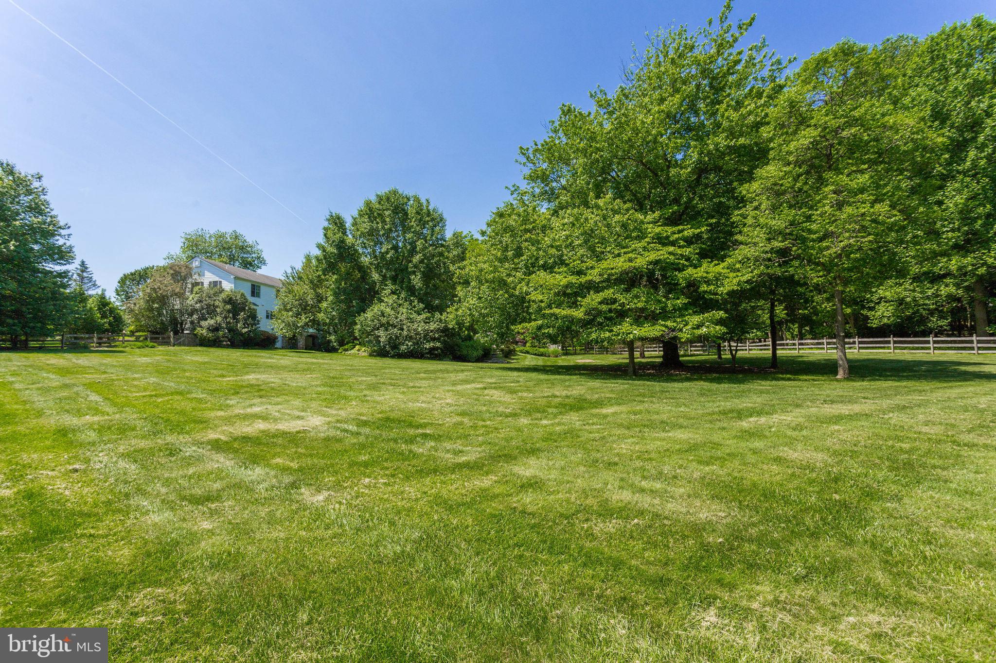 LAKE WINDERMERE - Residential