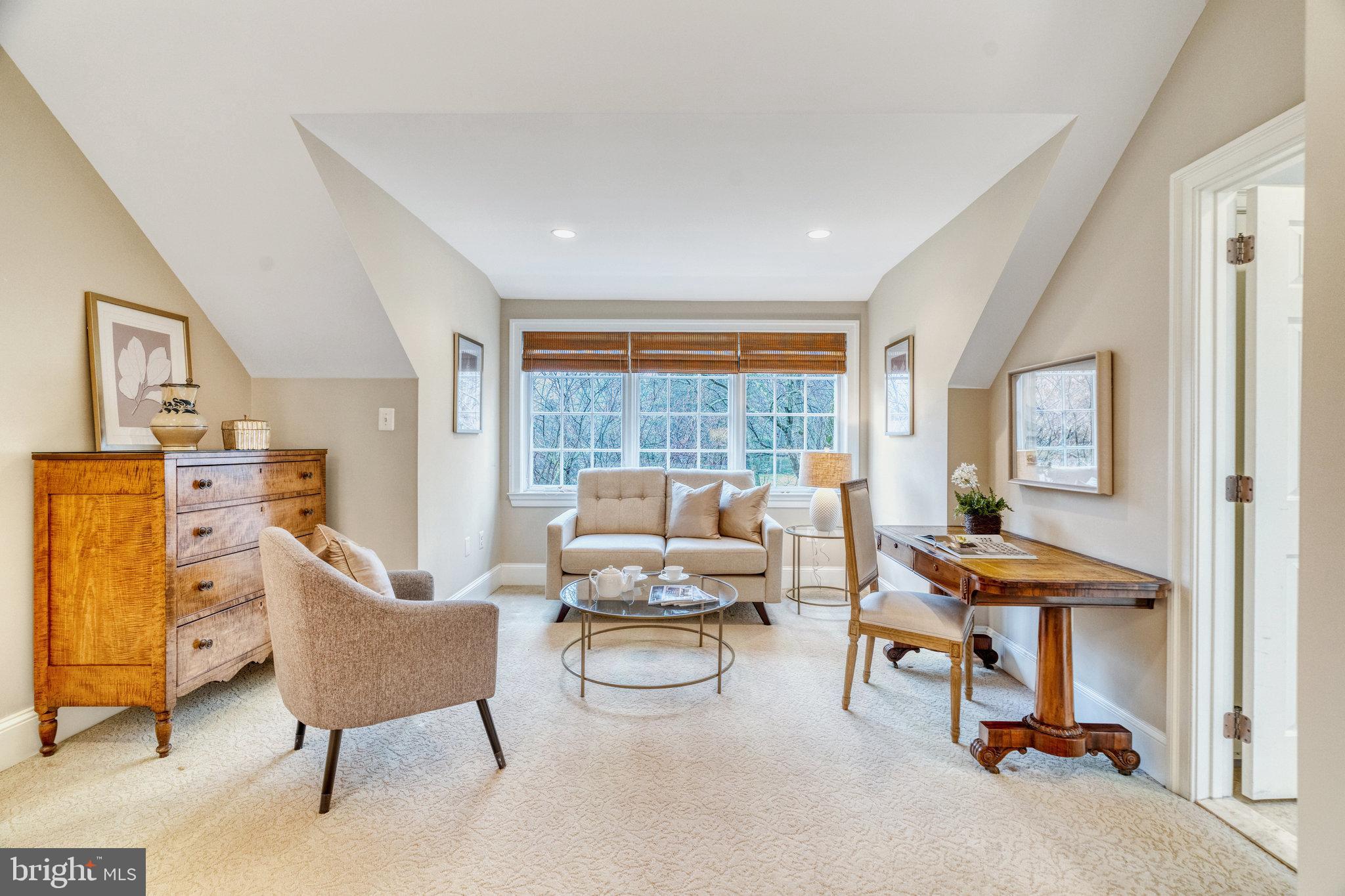 LAKE WINDERMERE - Residential