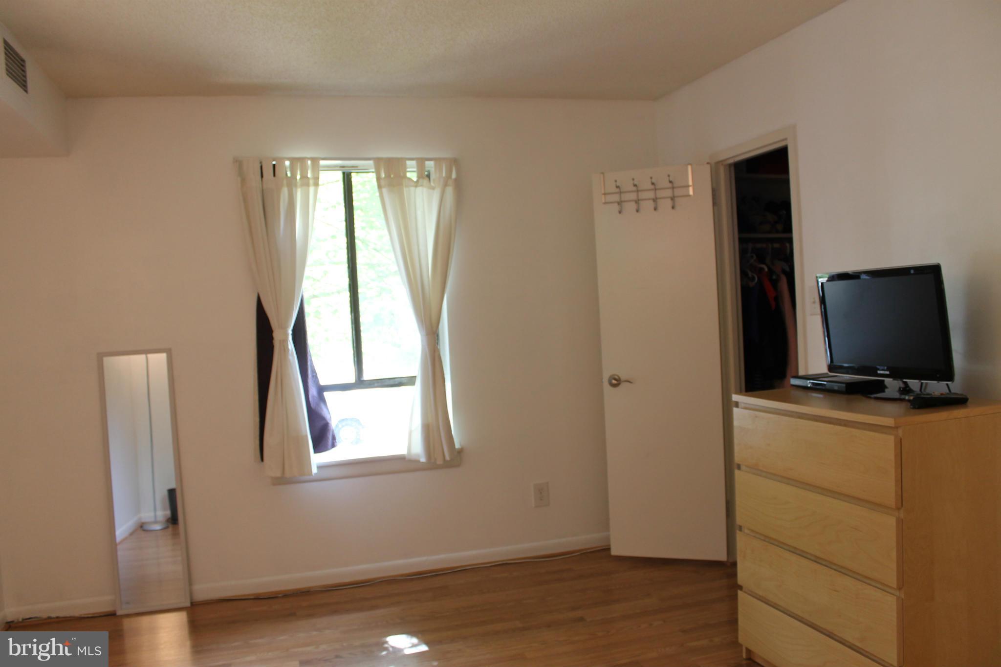 SHADOWOOD - Residential Lease