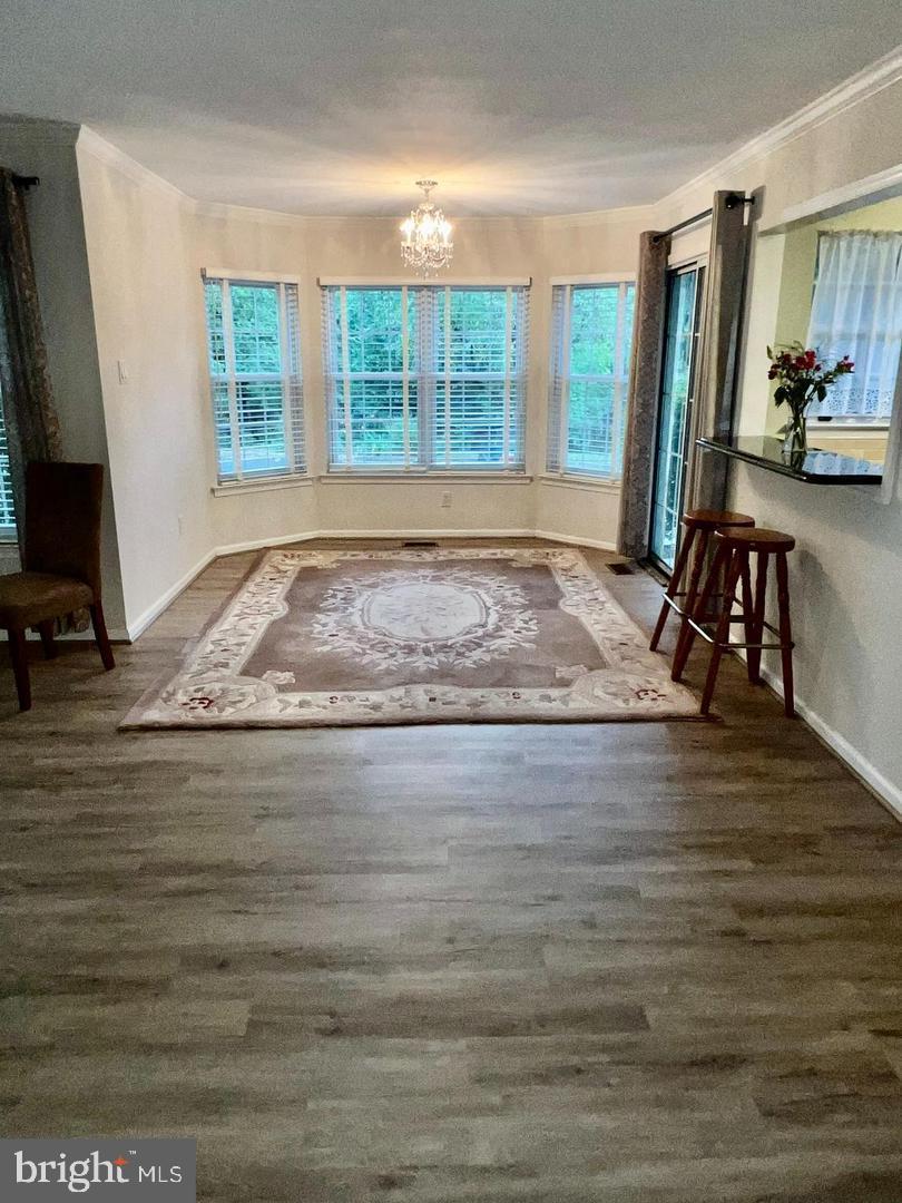 VILLAGE SHIRES - Residential Lease