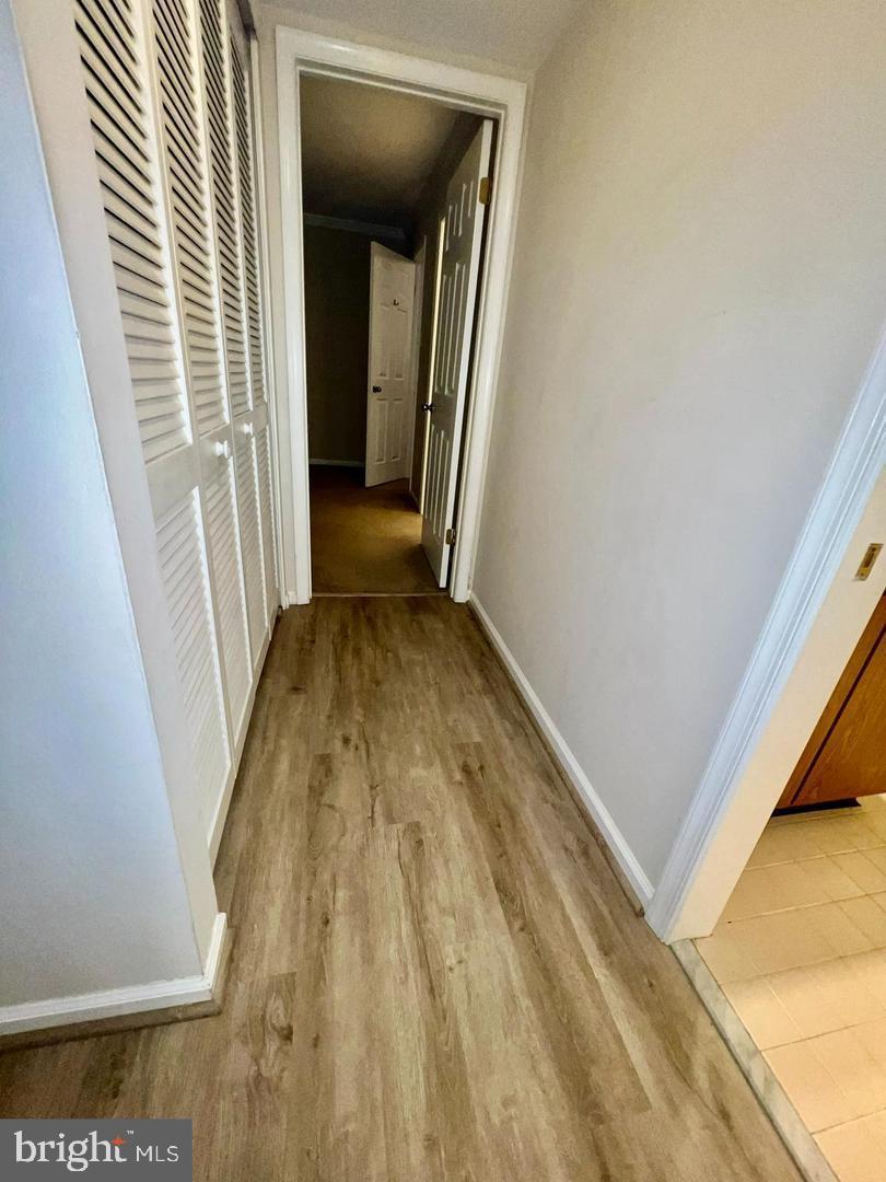 VILLAGE SHIRES - Residential Lease