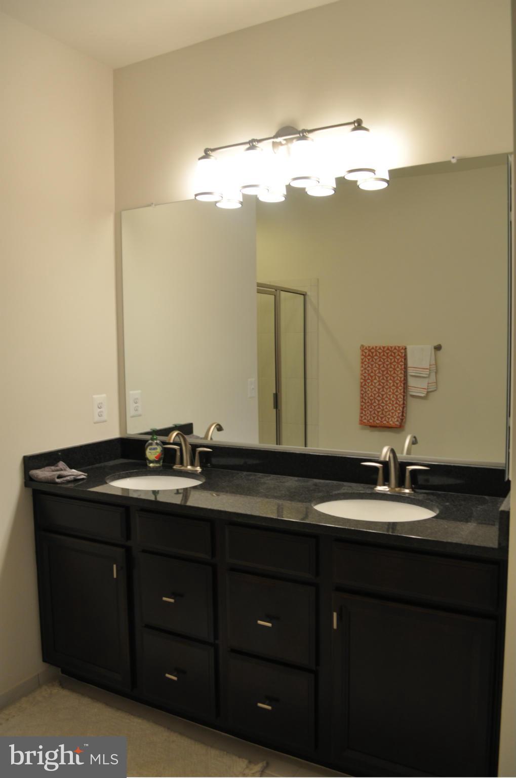 BRAMBLETON LANDBAY 3 - Residential Lease