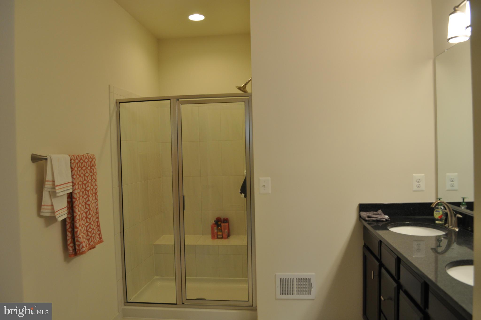 BRAMBLETON LANDBAY 3 - Residential Lease