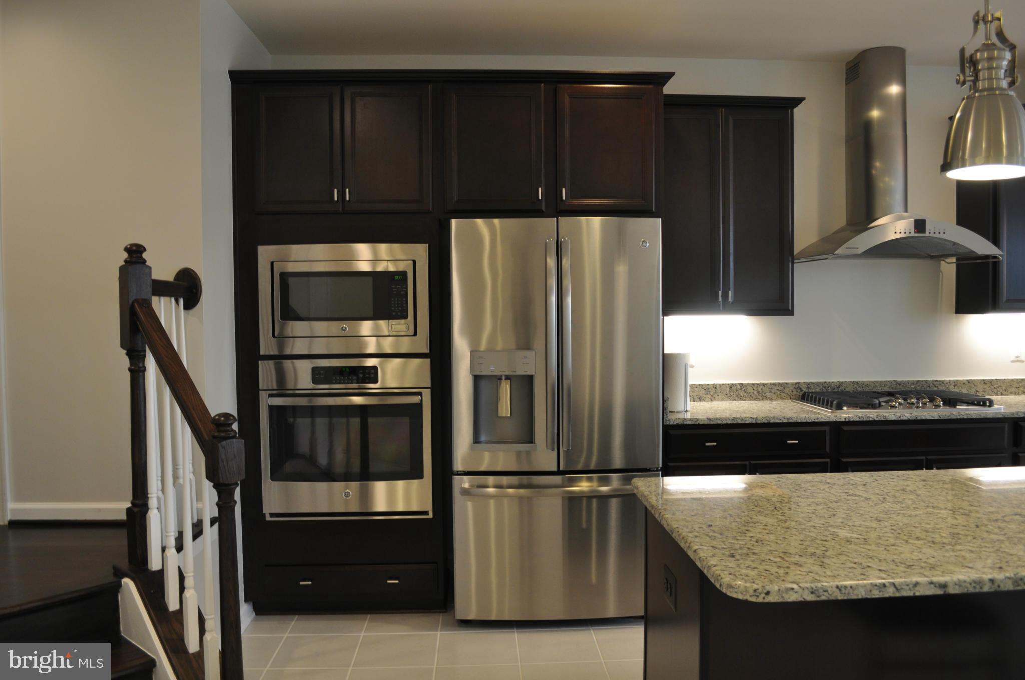 BRAMBLETON LANDBAY 3 - Residential Lease