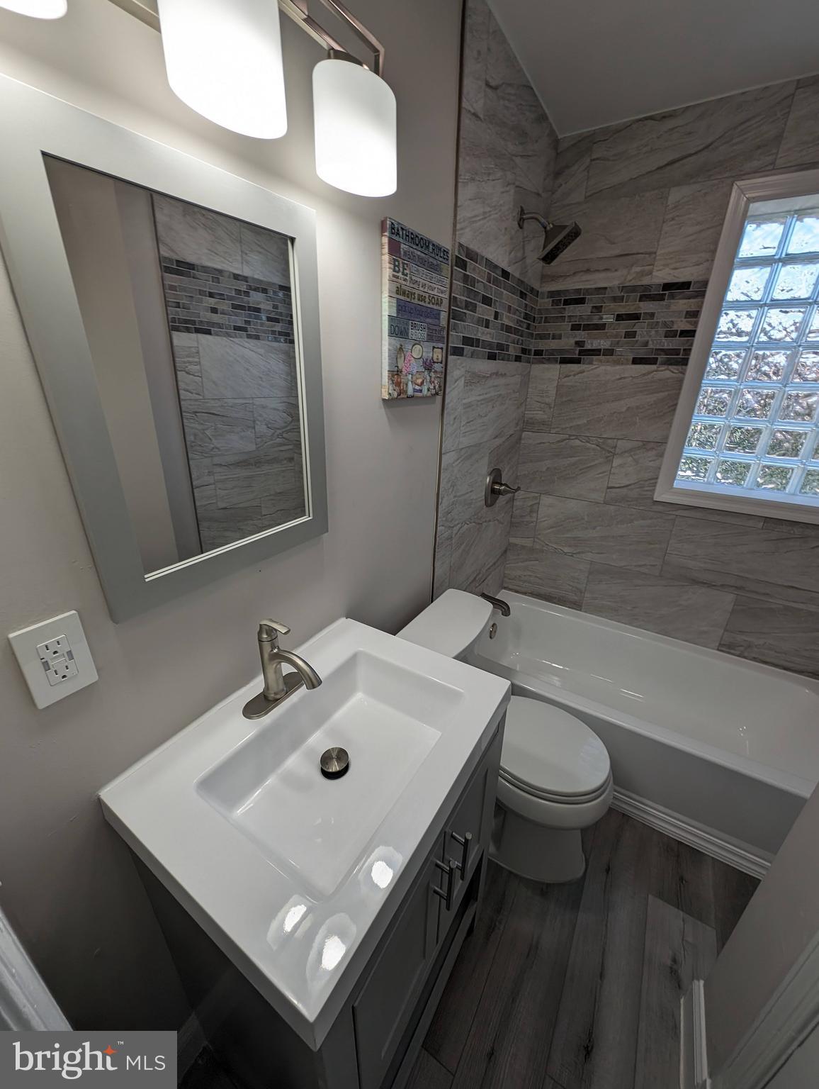 PARKSIDE - Residential