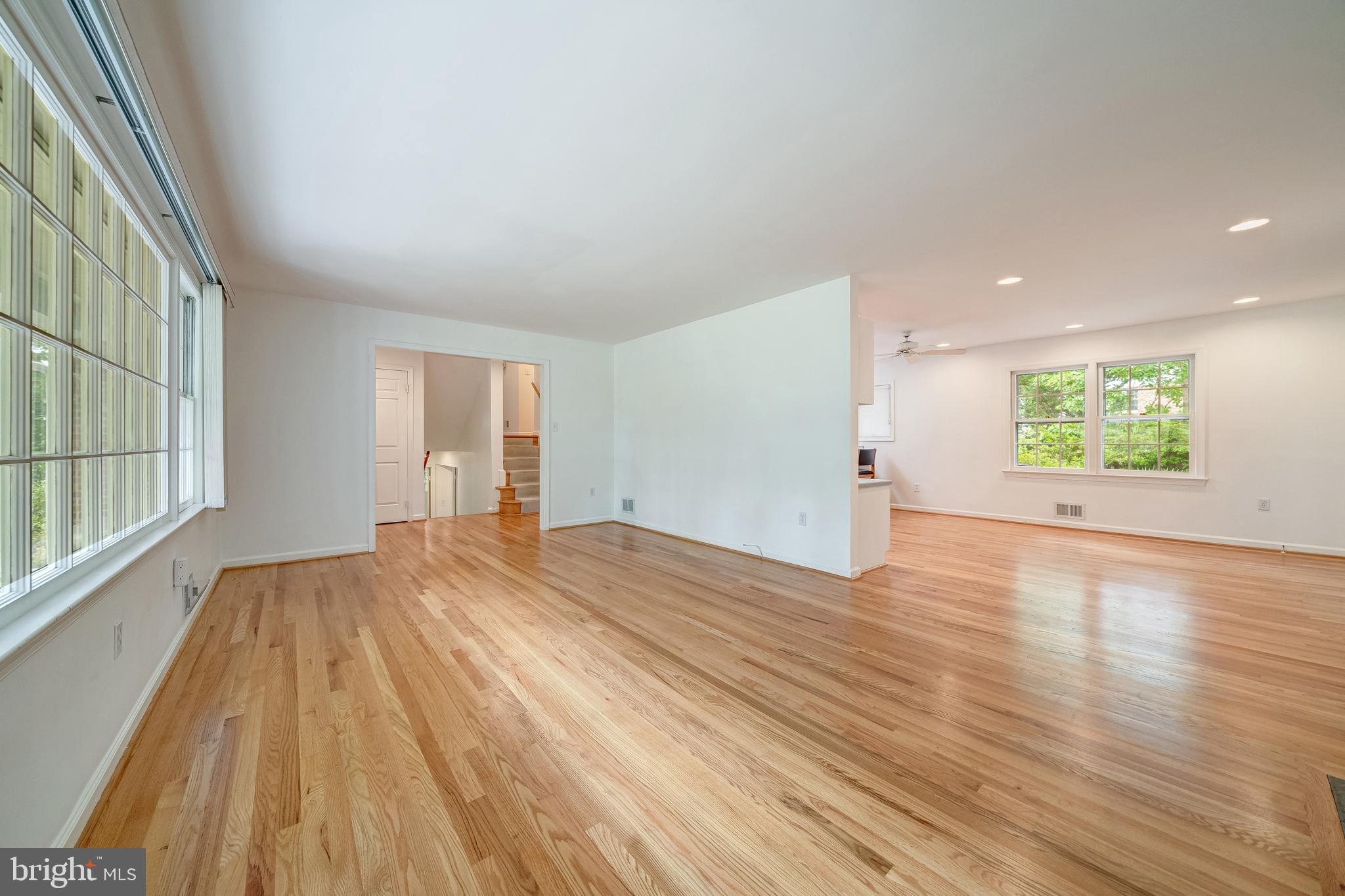 MC LEAN HAMLET - Residential Lease