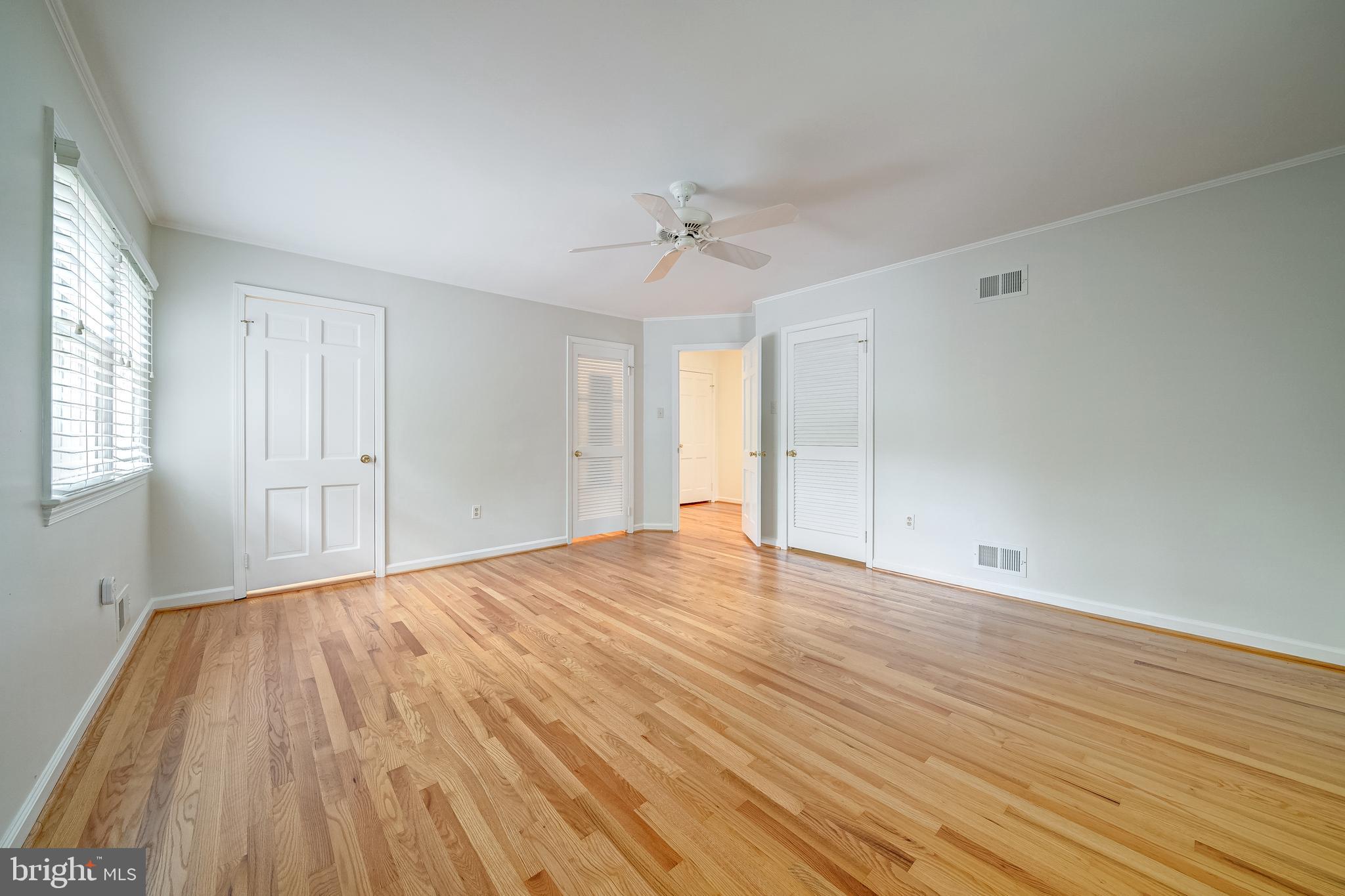 MC LEAN HAMLET - Residential Lease