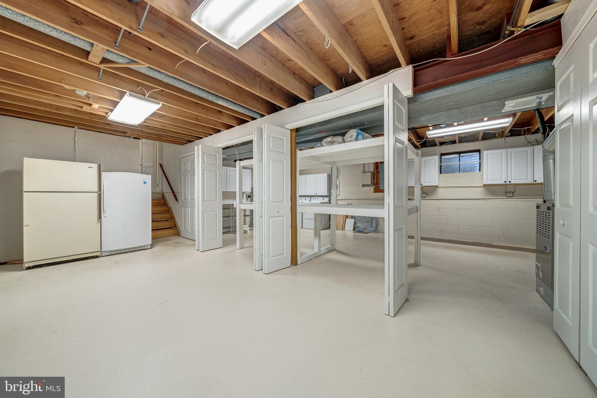 MC LEAN HAMLET - Residential Lease