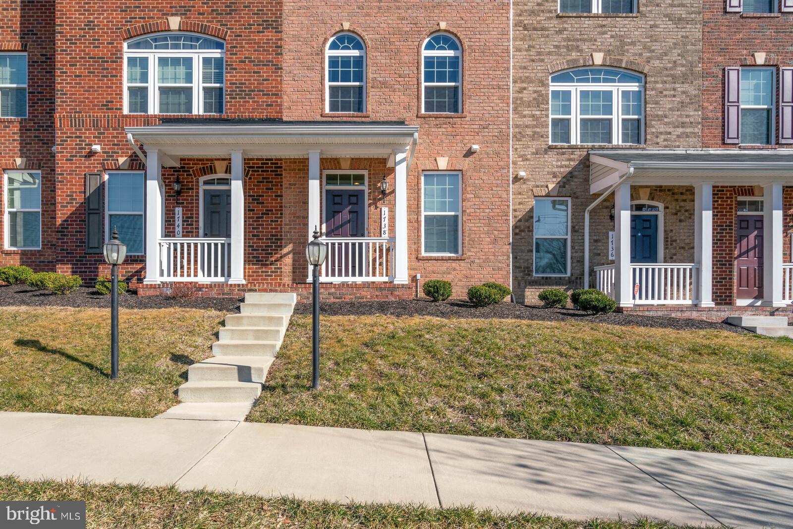 FEATHERSTONE STATION CONDOMINIUMS - Residential