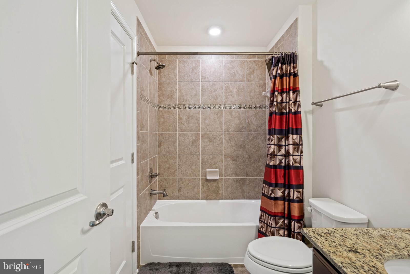 FEATHERSTONE STATION CONDOMINIUMS - Residential