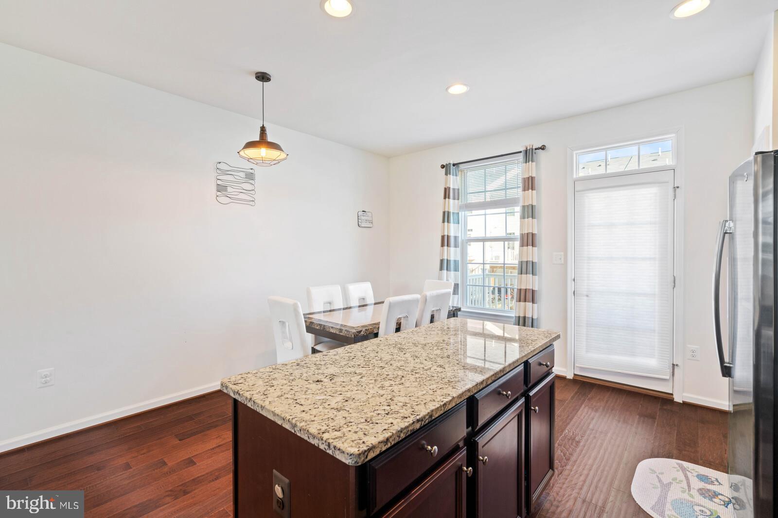 FEATHERSTONE STATION CONDOMINIUMS - Residential