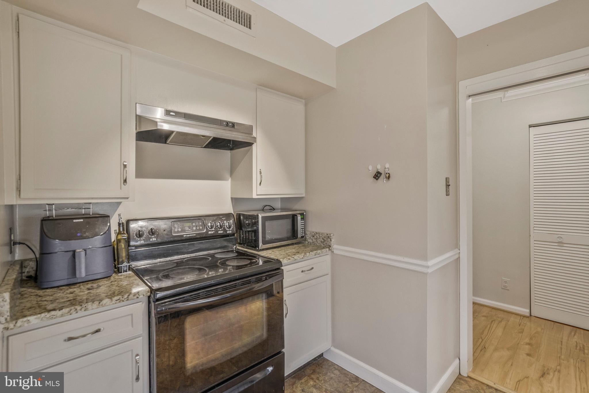 TOWER VILLAS - Residential