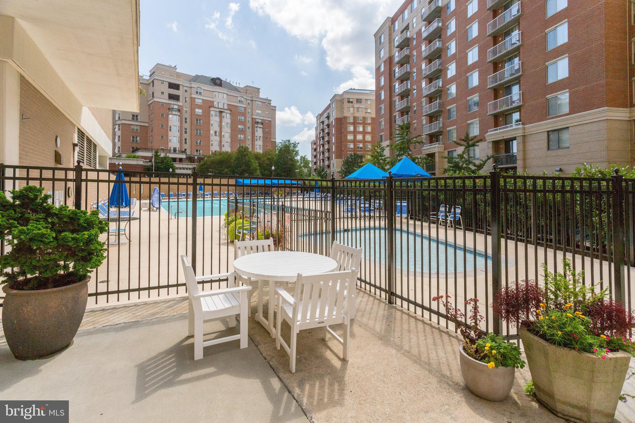 TOWER VILLAS - Residential