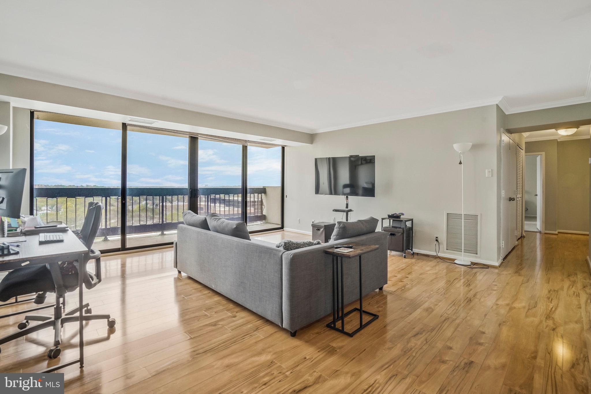 TOWER VILLAS - Residential