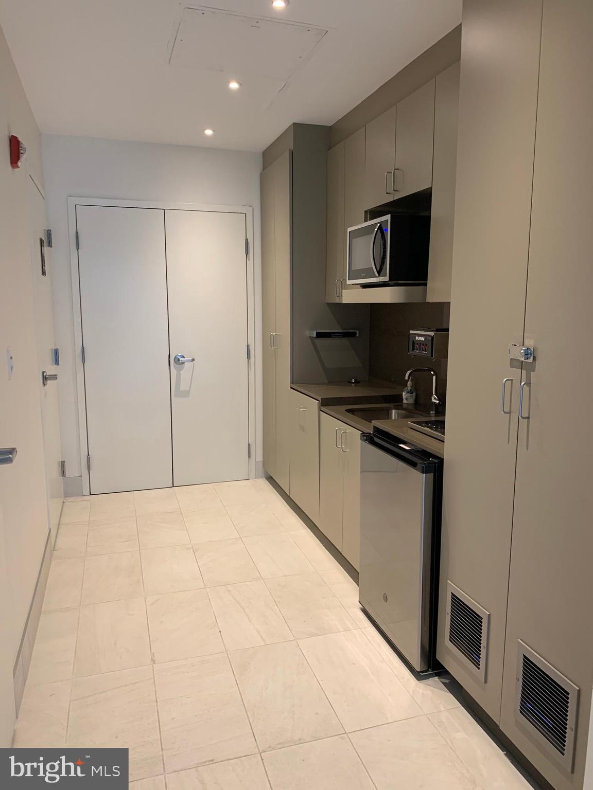 TOWER VILLAS - Residential