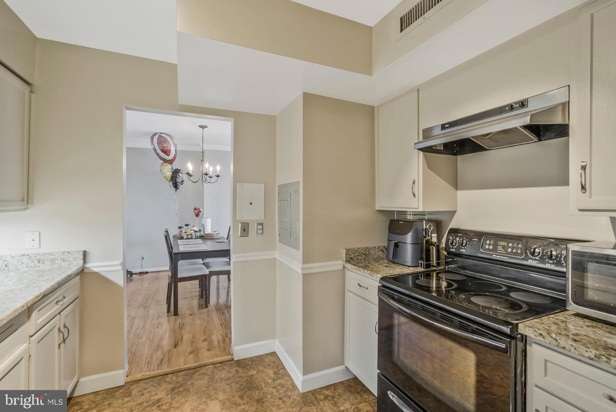 TOWER VILLAS - Residential