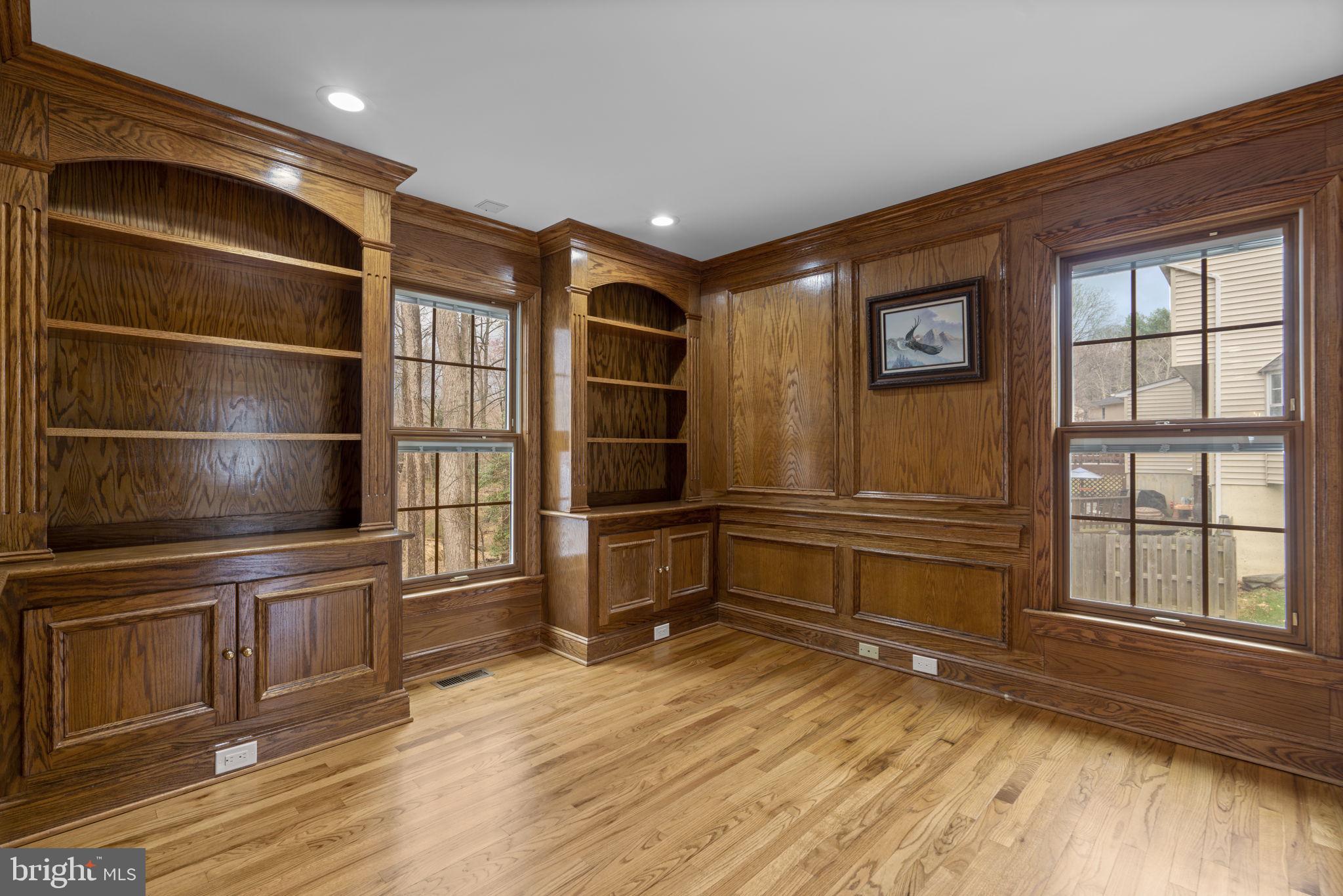 KINGS CONTRIVANCE - Residential