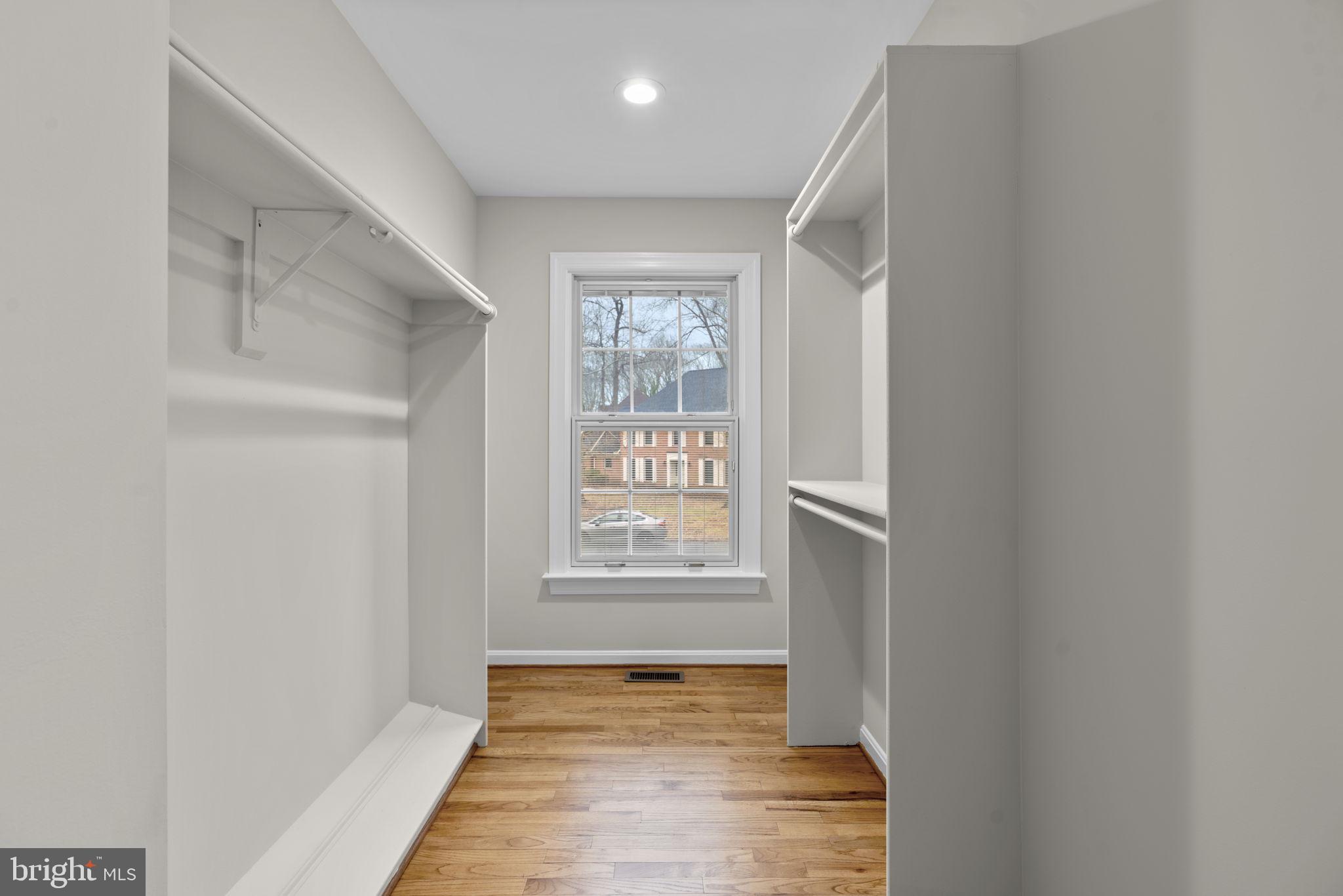 KINGS CONTRIVANCE - Residential