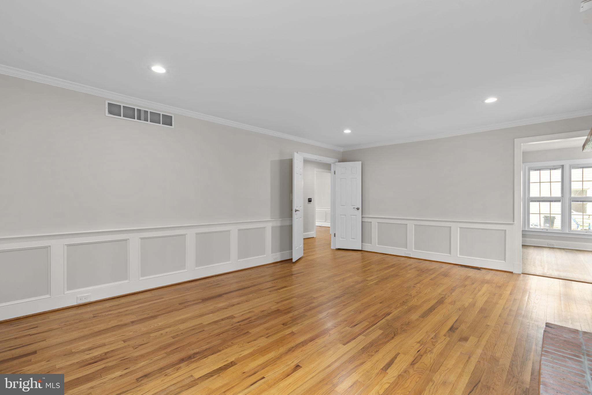 KINGS CONTRIVANCE - Residential