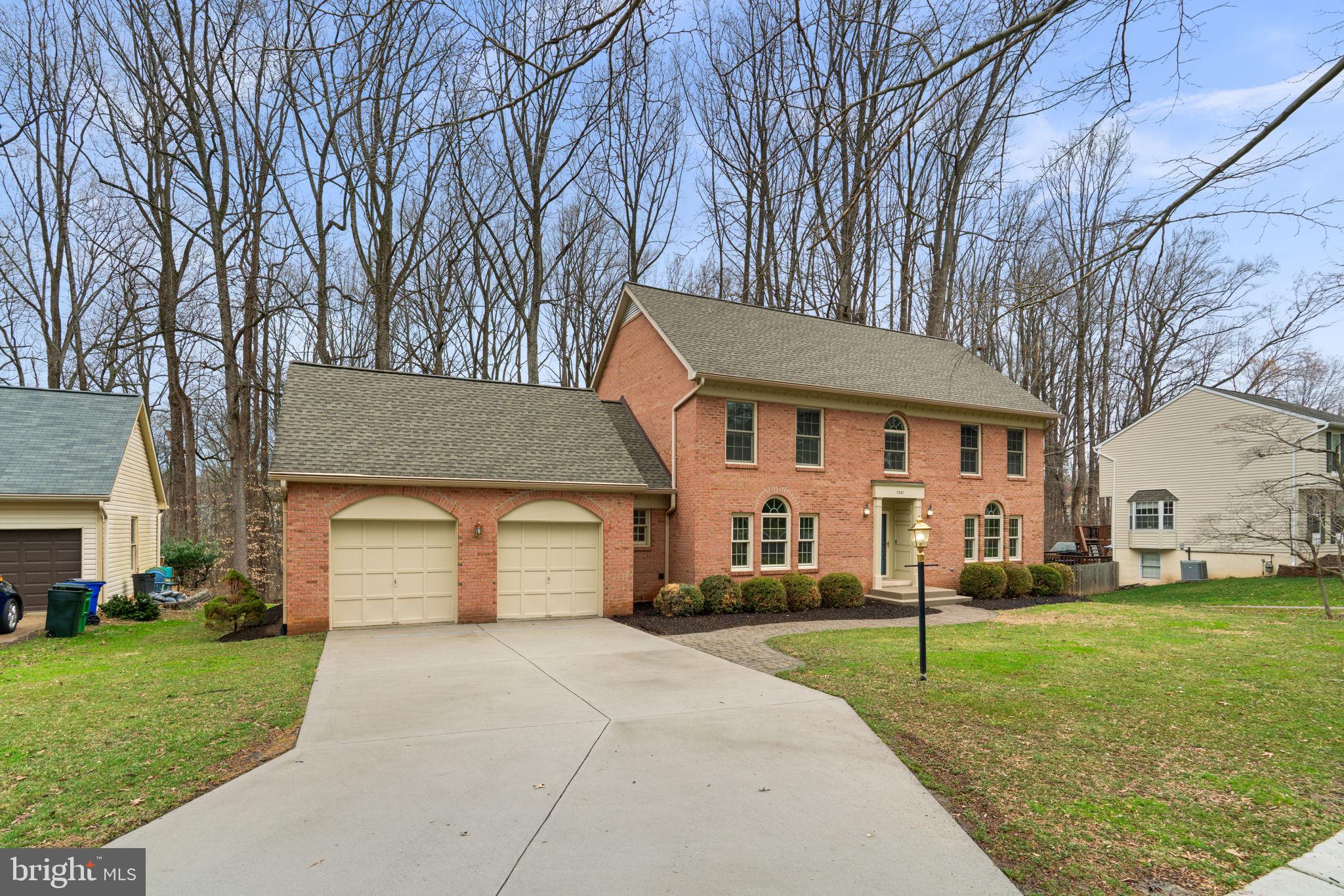 7542 SUMMER LEAVE LANE