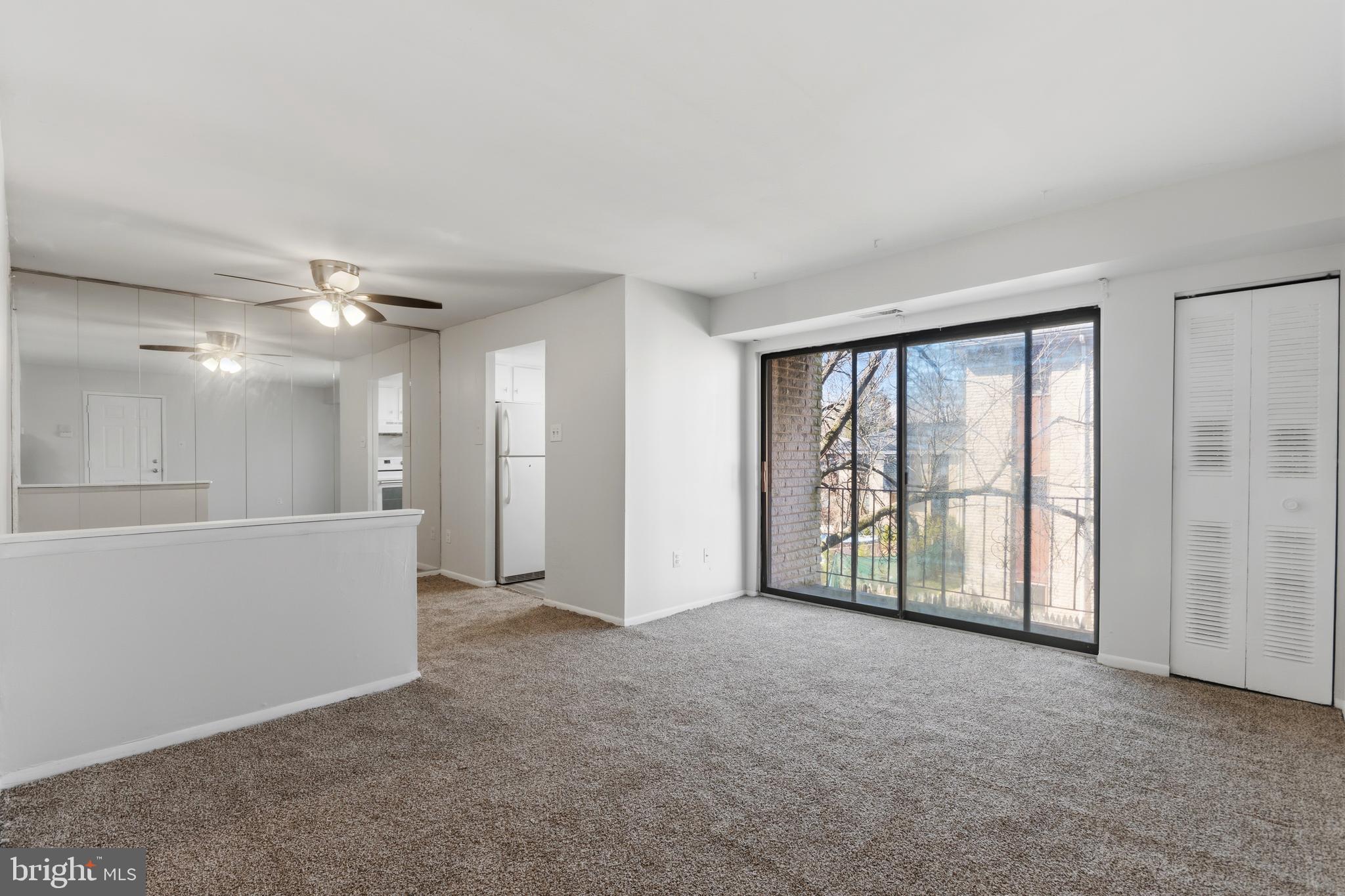 BENTLEY SQUARE - Residential